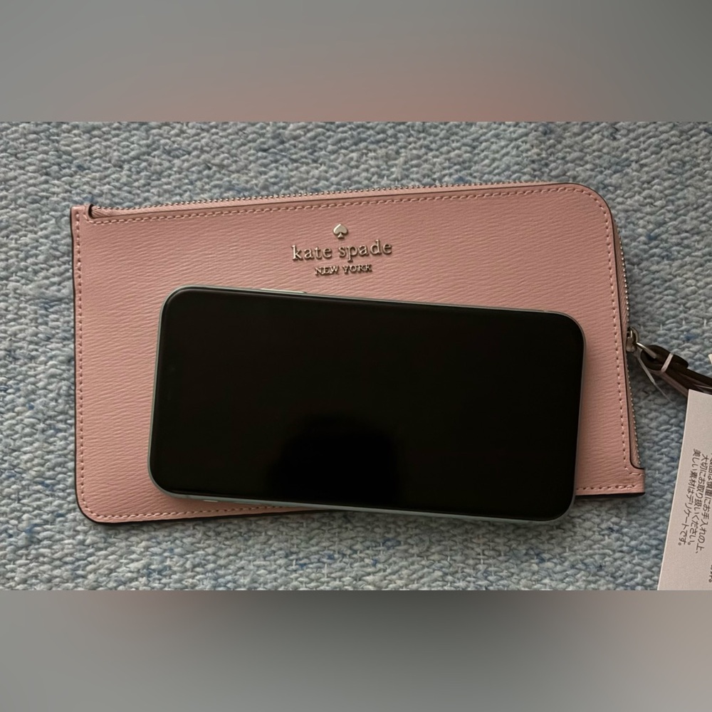 Kate Spade ‘Lucy’ Medium L-Zip Wristlet - Picture 10 of 11